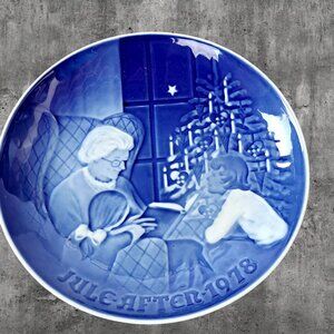 B&G BING & GRONDAHL DENMARK CHRISTMAS PLATE 1978 A CHRISTMAS TALE 9078